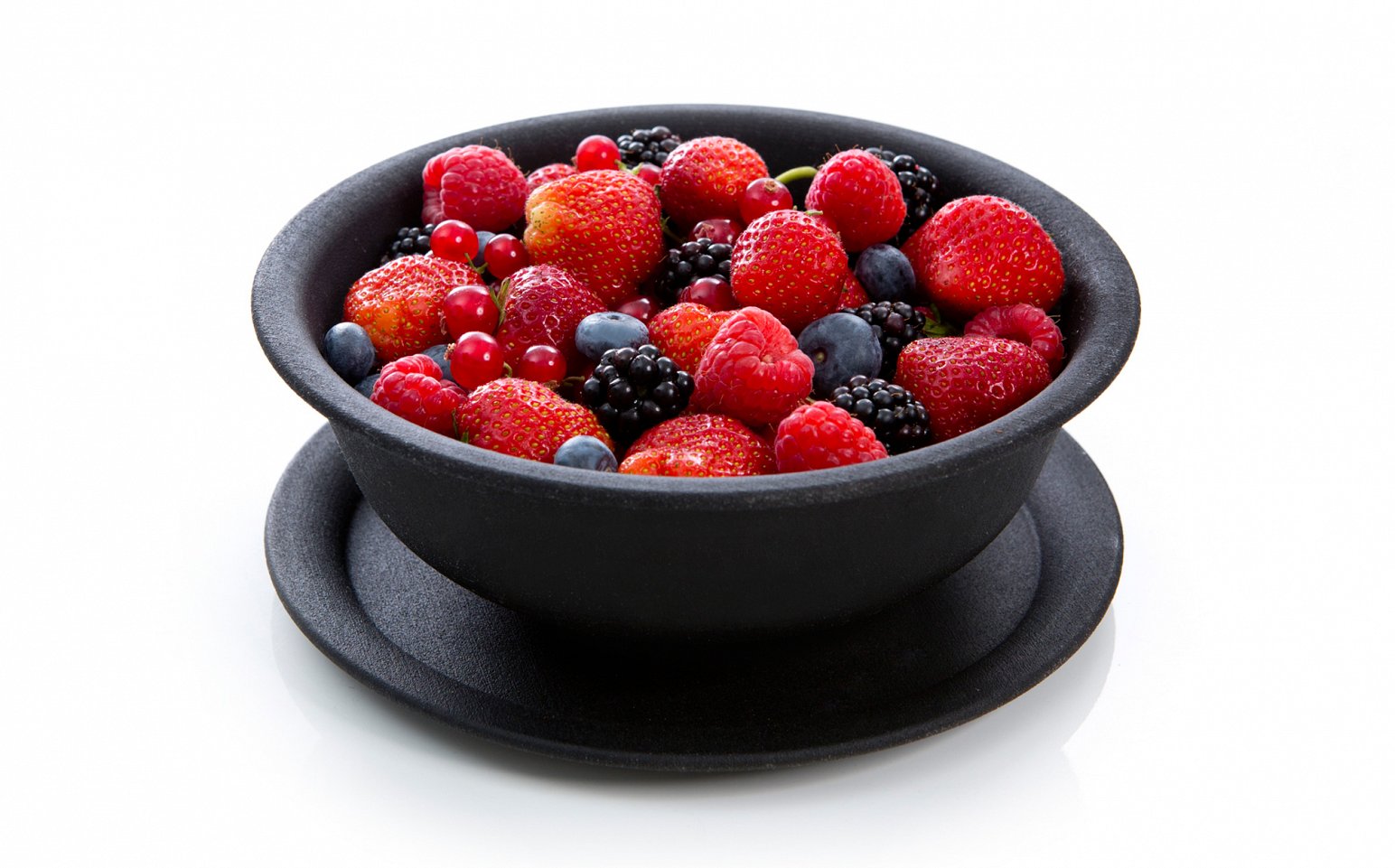 Fresh Berry Bowls Work Ineke Hans Studio