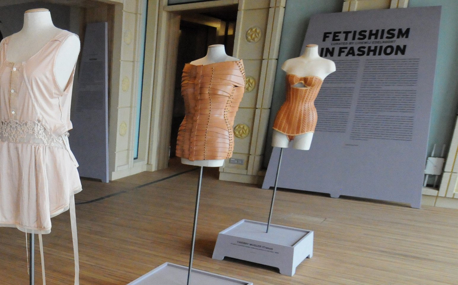 Furniture for Fashion Work Ineke Hans Studio